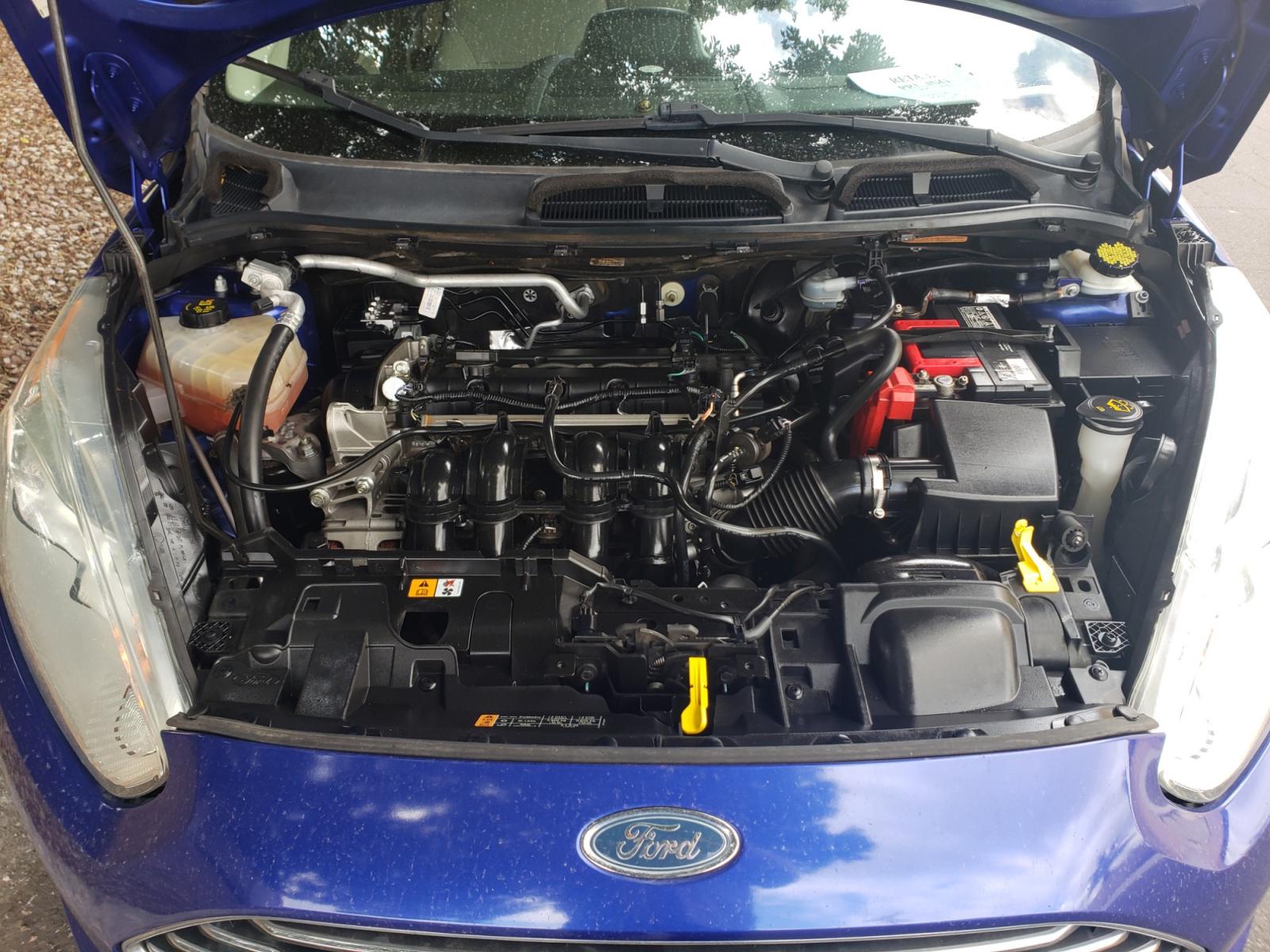 2014 /Tan and black Ford Fiesta Titanium (3FADP4FJ5EM) with an 1.6l i4 engine, 6-Speed Automatic transmission, located at 323 E Dunlap Ave., Phoenix, AZ, 85020, (602) 331-9000, 33.567677, -112.069000 - Photo #17